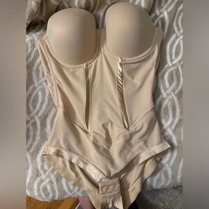 NWOT Maidenform Beige Shapewear Bodysuit